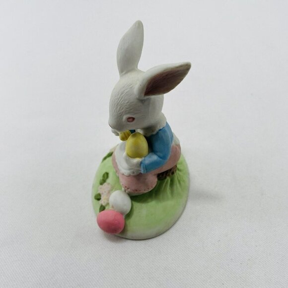 Vintage Lefton Bunny Rabbit Easter Figurine 4” Egg Paint Female Mother Porcelain - Picture 9 of 12